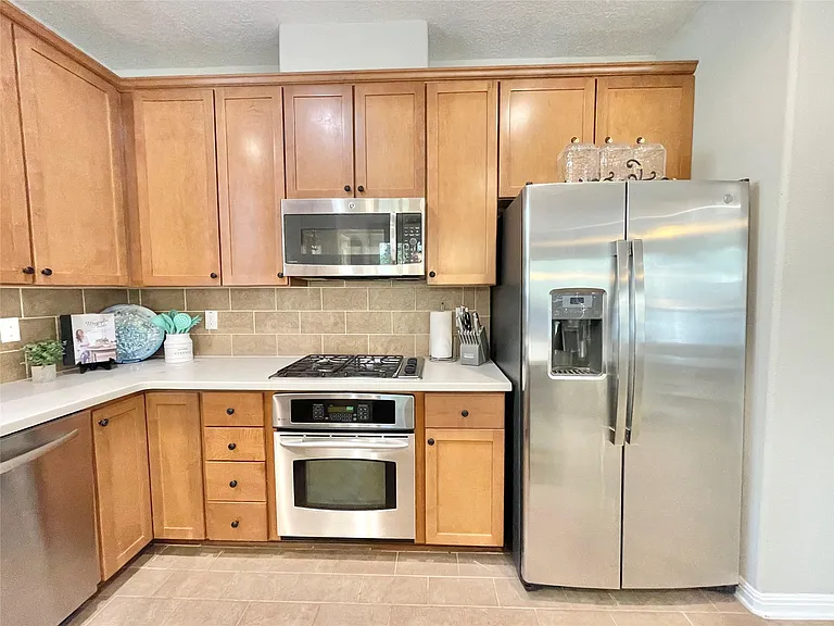46 Flickering Sun Ct — Photo 23