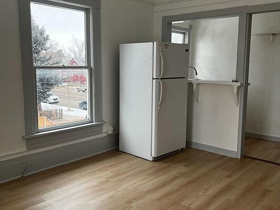 5th image of 1023 12th Ave #5