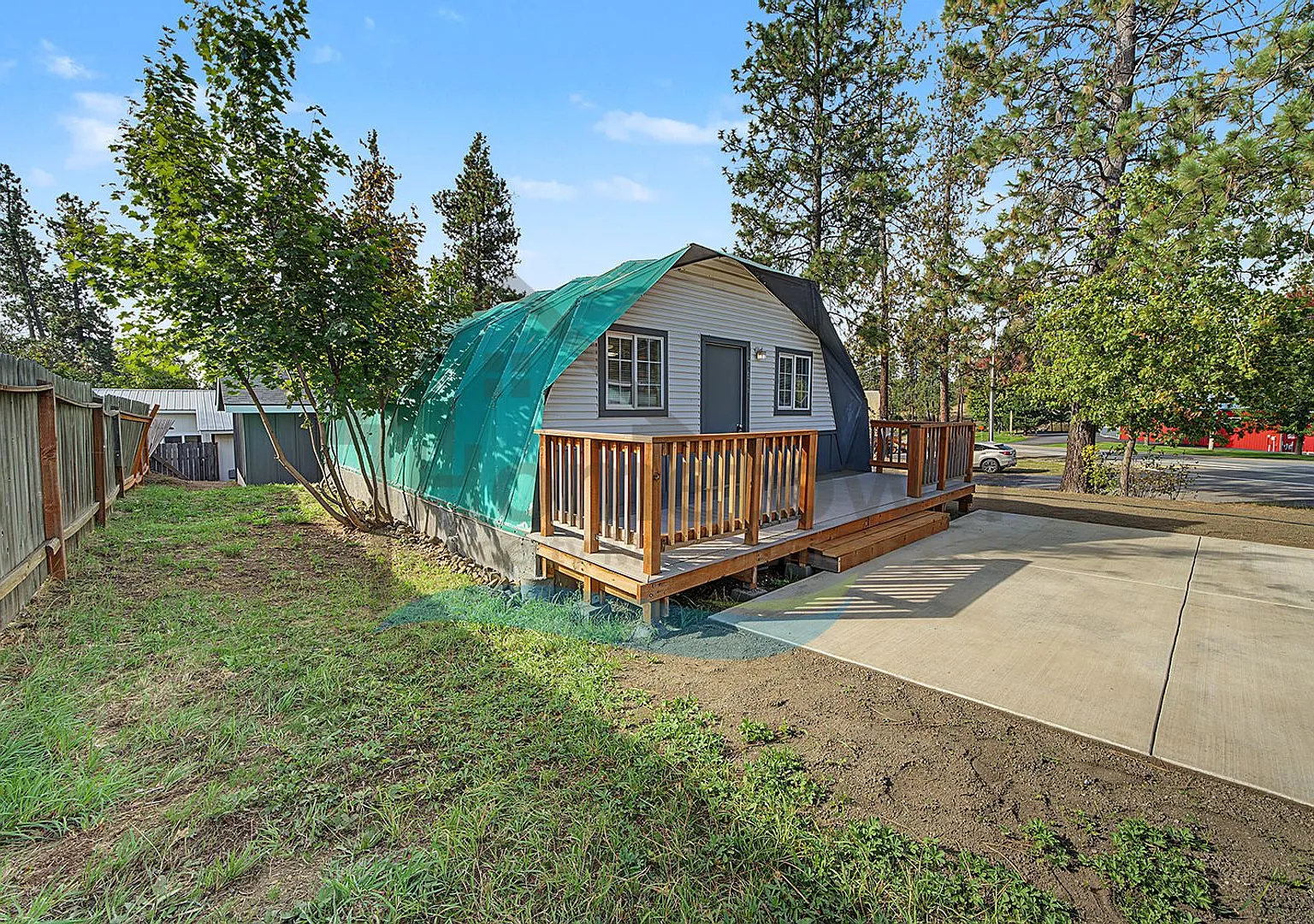 1 Bedroom 1 Bath Home with 2-Car Garage Available in Rathdrum! — Photo 2