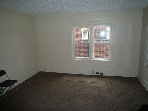 2nd image of 53 Lansdowne Blvd