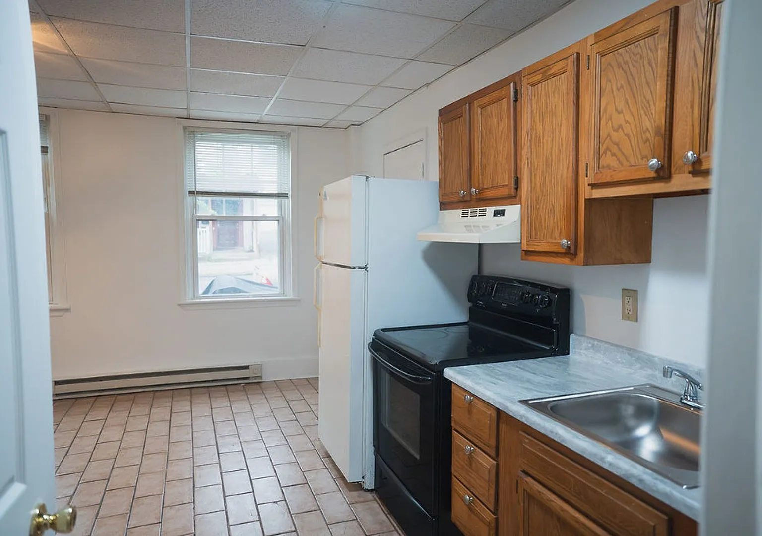 415 Wyandotte Street — Photo 4