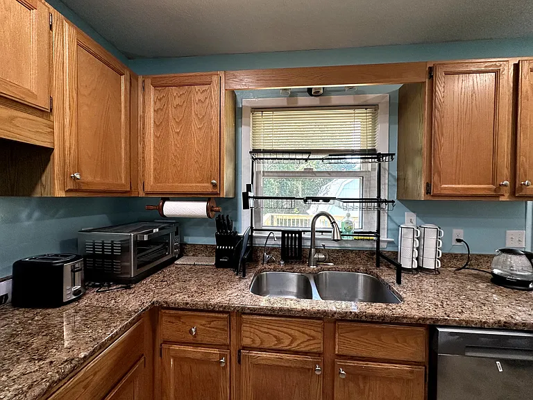 4408 Leota Dr — Photo 8