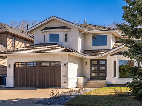 71 W Woodridge Close SW, Calgary, AB T2W 5M2