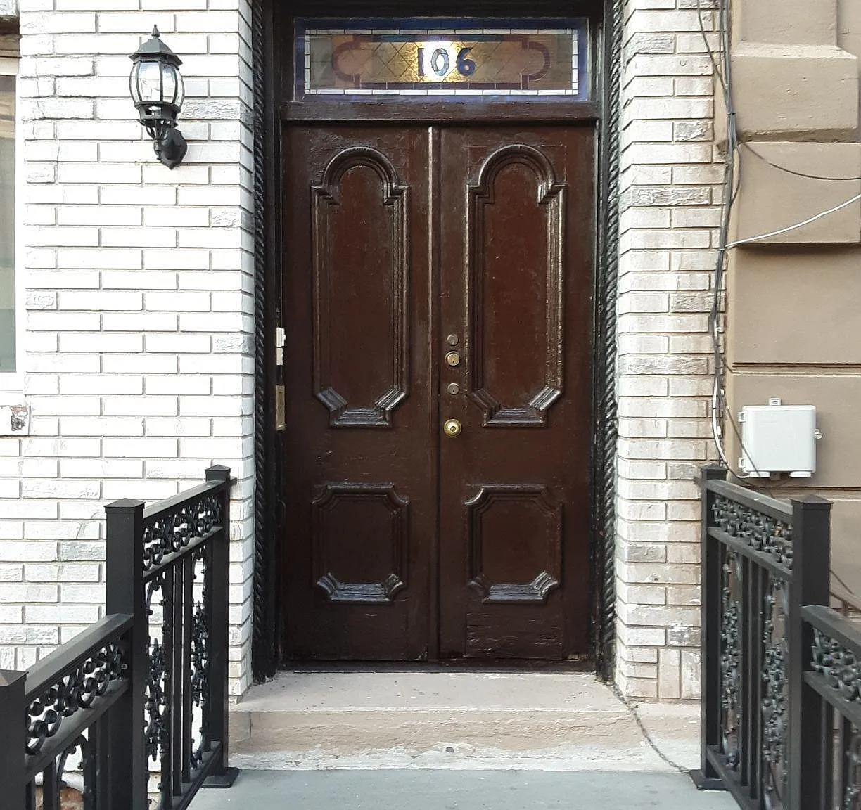 3 bed, 2.0 bath, 1400 sqft, $3,850 — Photo 2