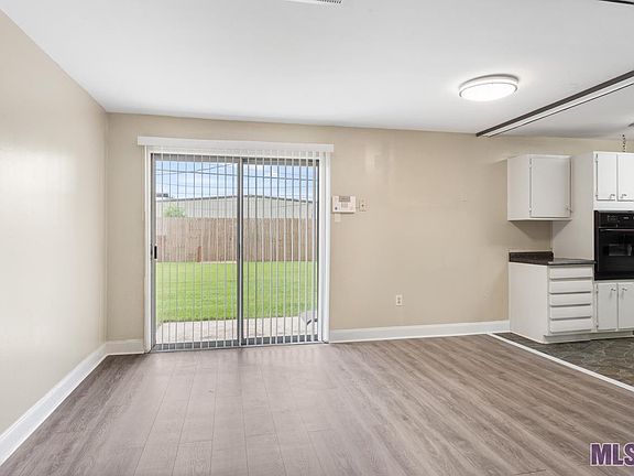 3rd image of 1013 Avenue G