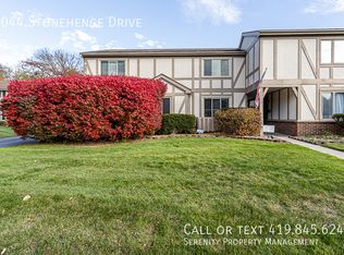 4044 Stonehenge Dr, Sylvania, OH 43560