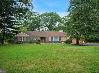 240 Dreshertown Rd, Fort Washington, PA 19034