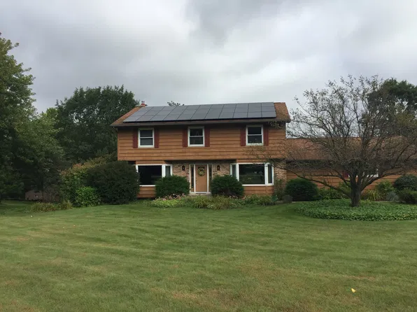 2361 Summit Dr NE, Rochester, MN 55906
