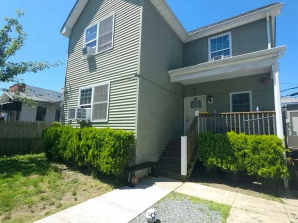 3042 Brighton 8th St, Brooklyn, NY 11235