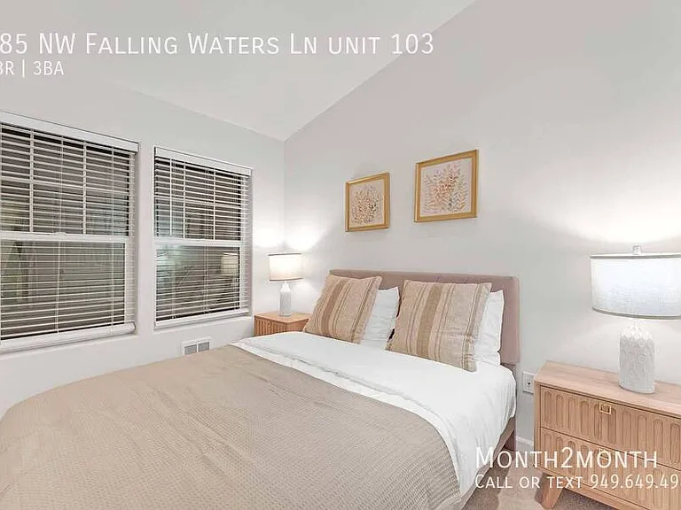 685 NW Falling Waters Ln #103 — Photo 22
