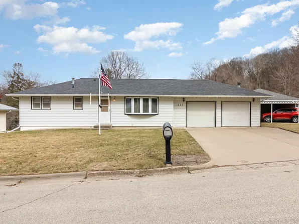 1623 Birchwood Dr, Red Wing, MN 55066