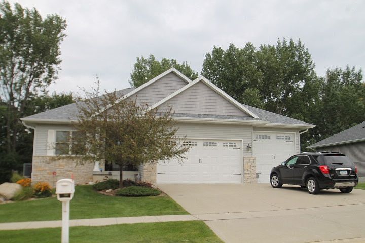 1st image of 522 Melendy Ln