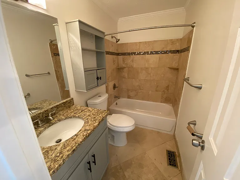 55 Oneonta Dr — Photo 22