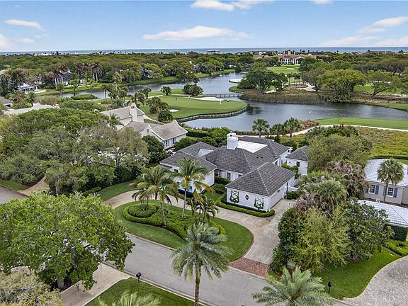 3rd image of 140 Island Creek Dr