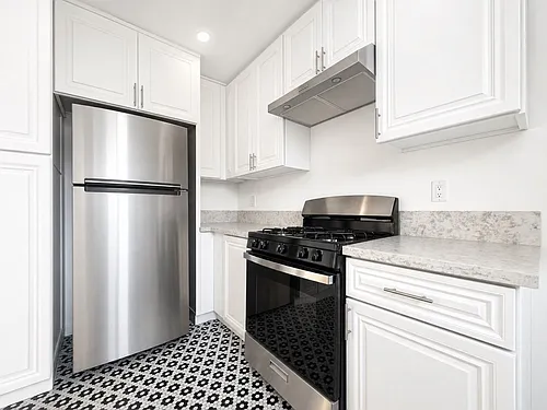 2106B Delaware Ave Photo 1