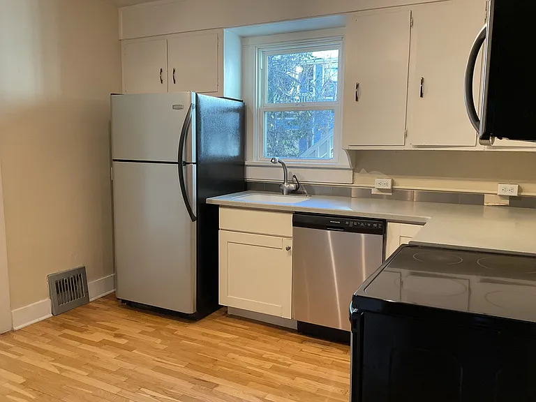 3069 Broadway St #1 — Photo 5