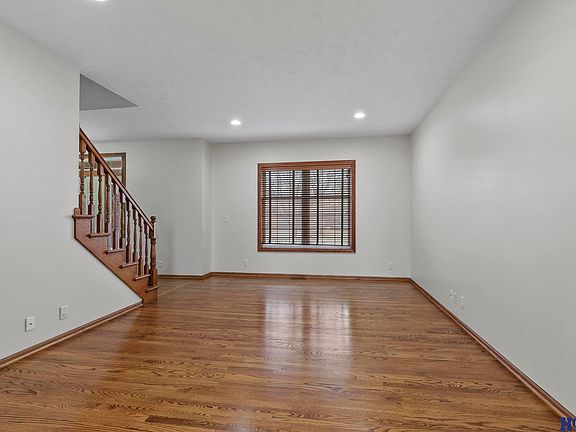 5th image of 6851 Shadow Ridge Rd