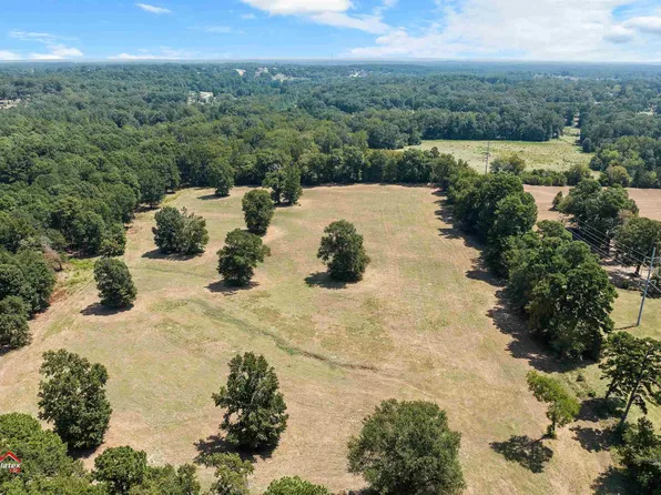 Adrian Rd, Longview, TX 75605