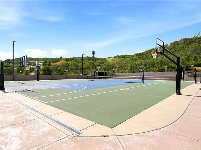 2113 E Glamis Ct — Photo 30