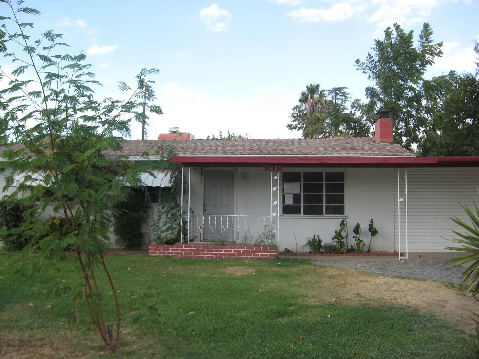27299 Saunders Rd photo 1