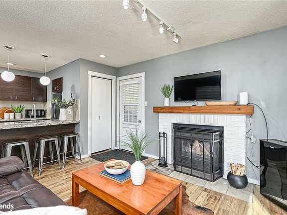 2nd image of 23 Dawson Dr #113