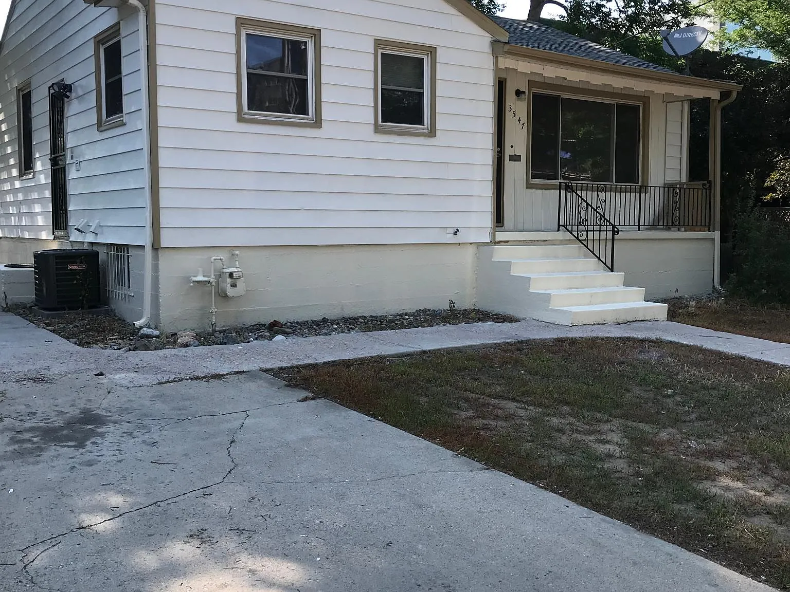 2 bed, 870 sqft, $1,850 — Photo 2