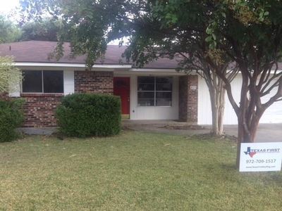 805 Green Pastures Dr, Cedar Hill, TX, 75104