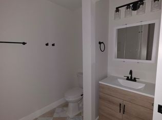 44 Warner St #2B, Hamden, CT 06514