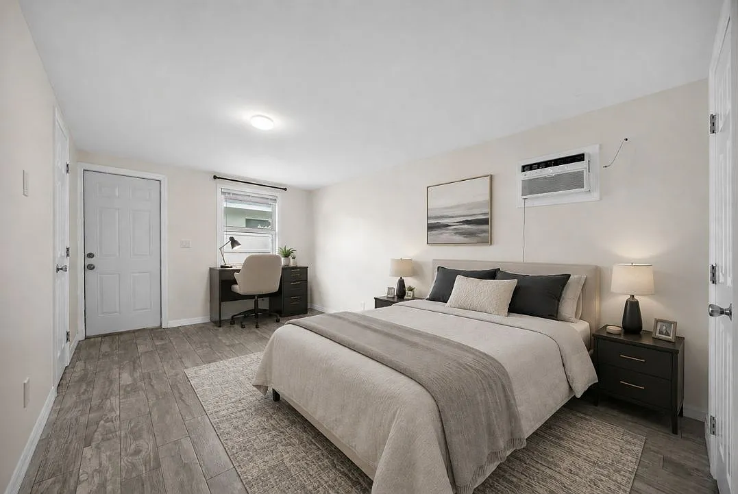 Studio, 290 sqft, $1,350 — Photo 1