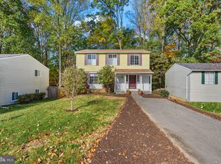 8470 Rainbow Bridge Ln, Springfield, VA 22153