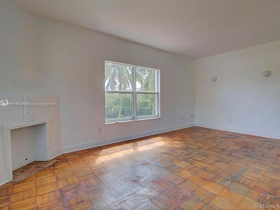 4th image of 4035 N Meridian Ave APT 202