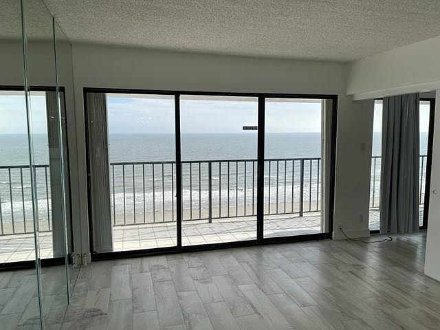 1st image of 7310 Seawall Blvd APT 1105