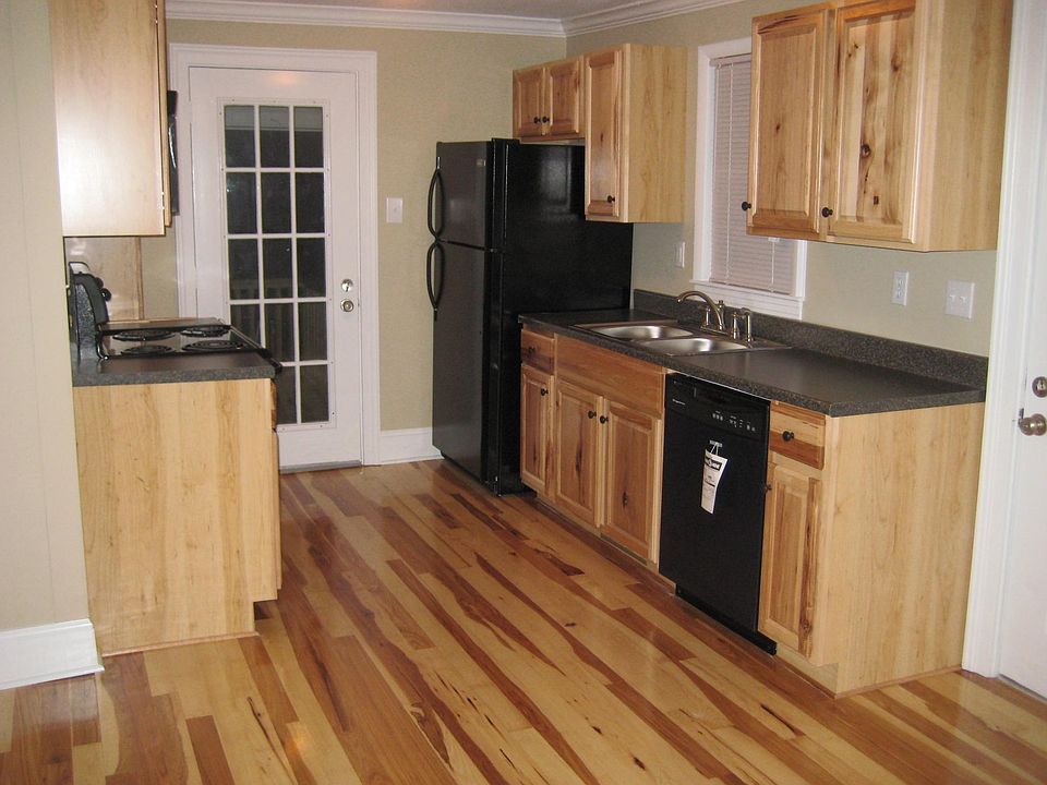 1st image of 845 1/2 E 10th Ave