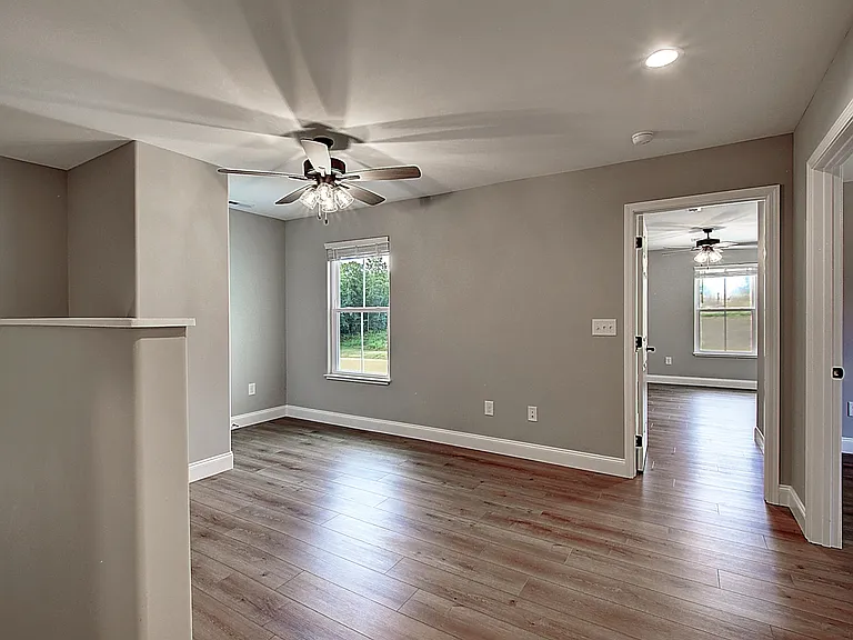 209 University Pkwy #36 — Photo 19