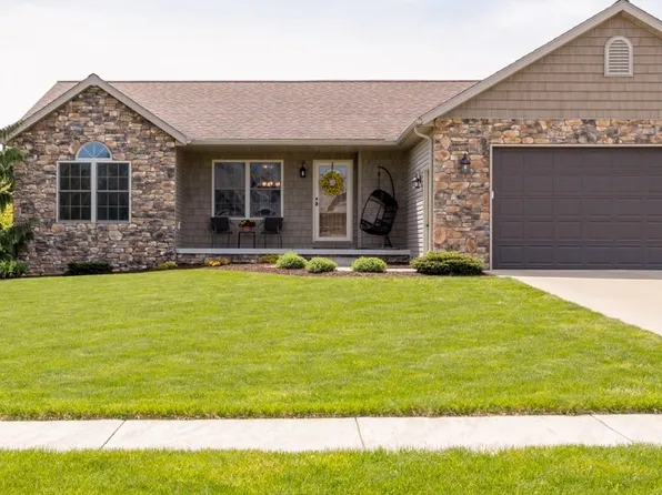 2334 Deer Creek Cir, Orrville, OH 44667