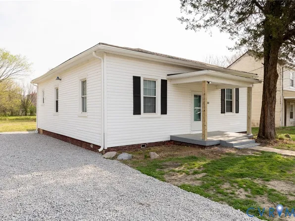 9800 Golf Course Dr, Disputanta, VA 23842