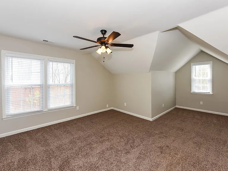 4340 Cambridge Dr — Photo 11
