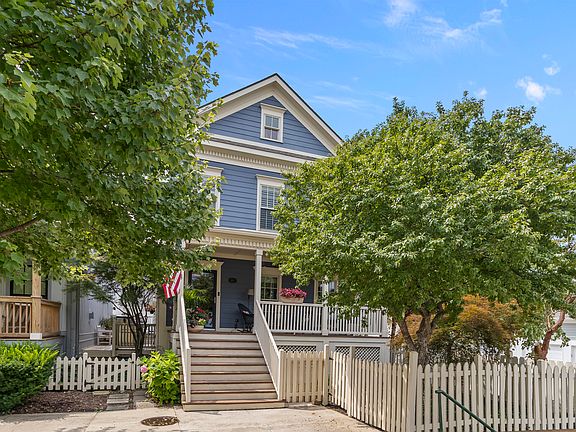 2nd image of 2117 Rhettsbury St
