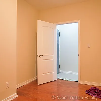 Rented by Washington Realty Corp. | media 14