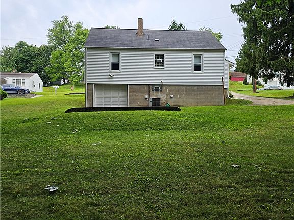 4th image of 248 Center St