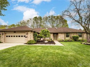 8826 Sycamore Trails Dr, Springboro, OH 45066