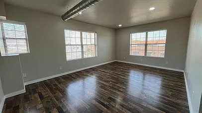 1201 NW 2nd St #6 — Photo 3
