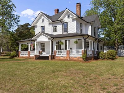 1200 S 10th St, Lillington, NC, 27546