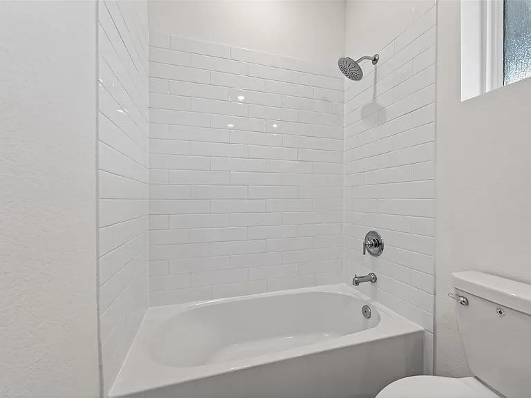 27435 Sunterra Village Dr — Photo 30