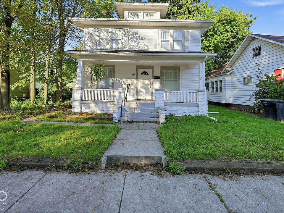 1st image of 1031 College St