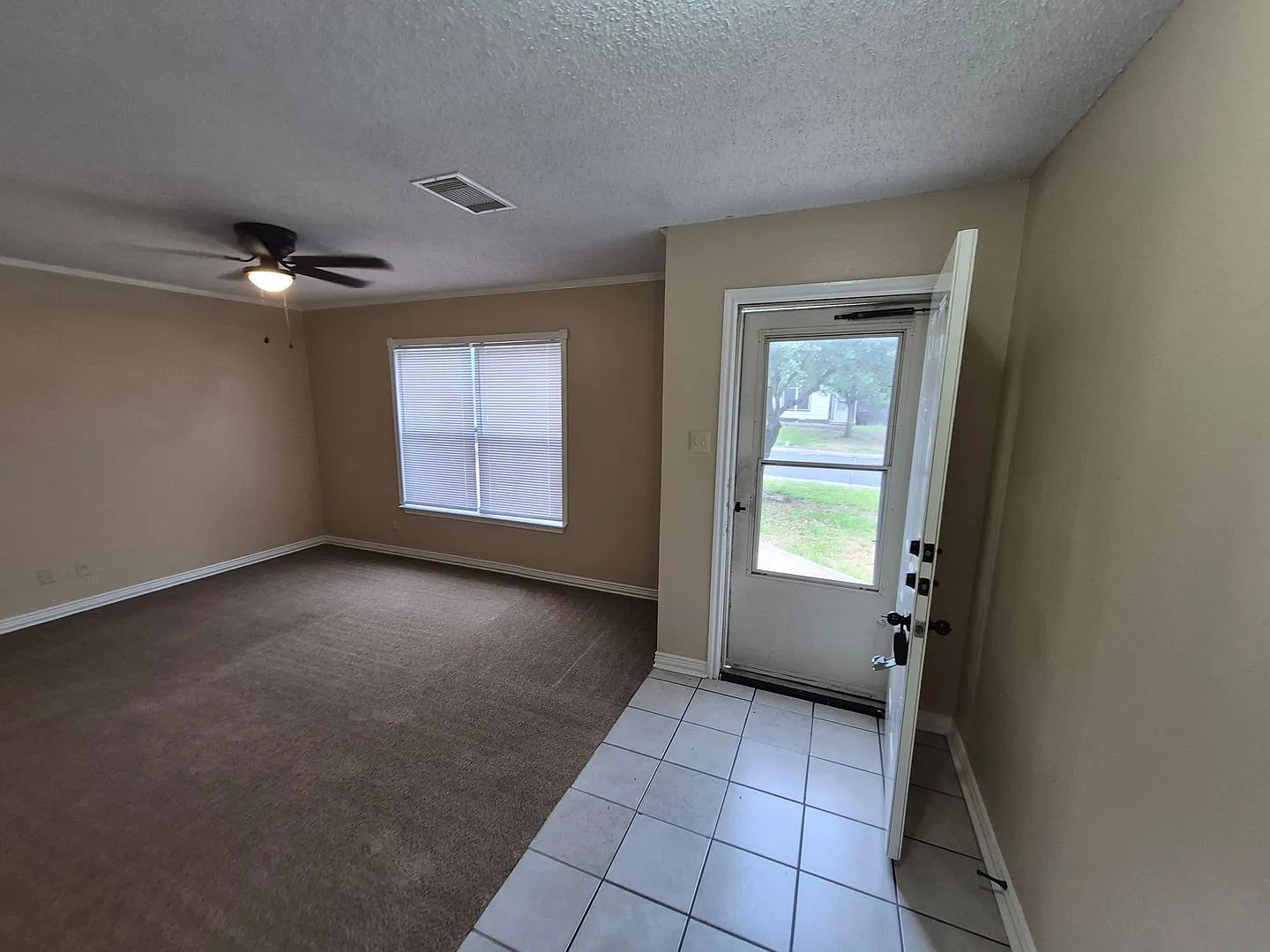 8007 Chestnut Bluff Dr., Converse, TX. 78109 — Photo 4