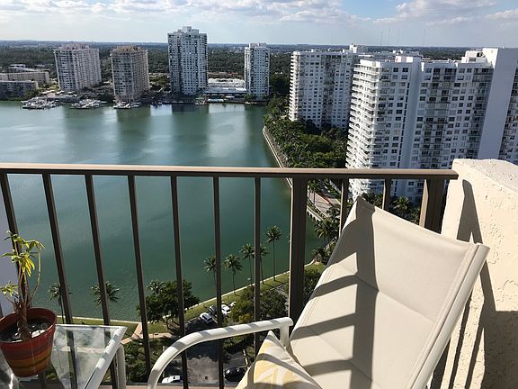 3rd image of 18181 NE 31st Ct APT 2603