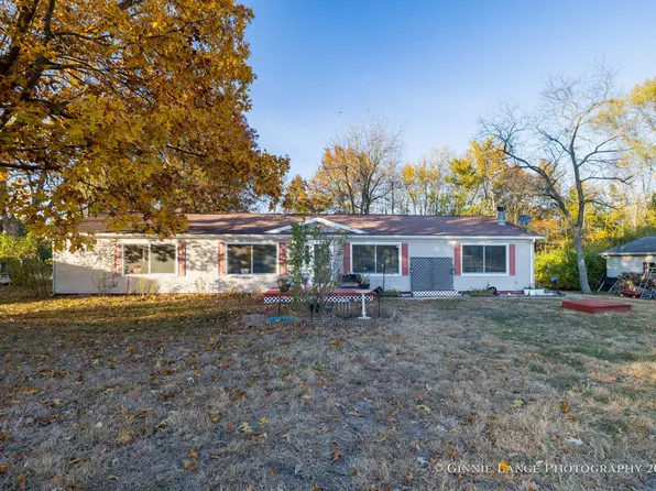 5228 Highway 10, San Pierre, IN 46374