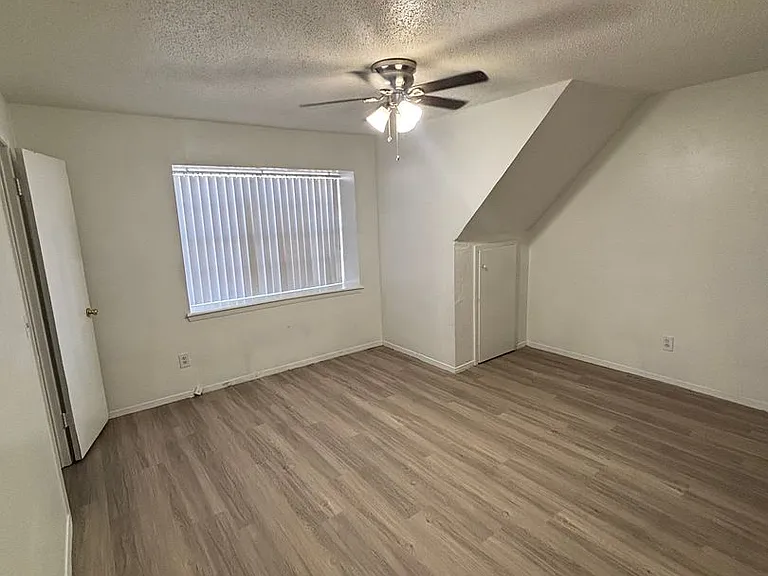 The Pines Apts — Photo 27