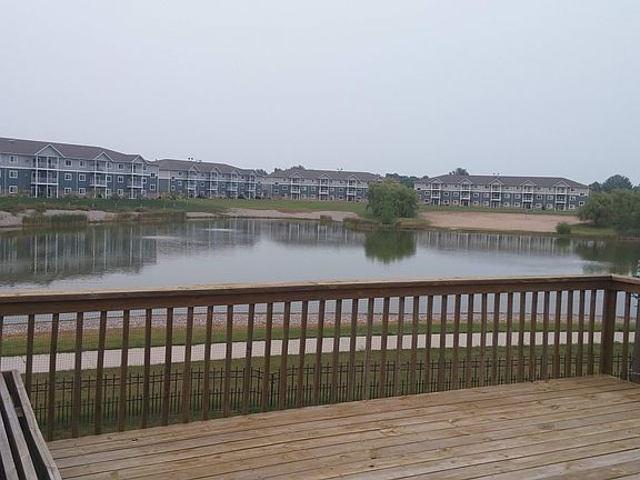 4th image of 712 34th Ave W